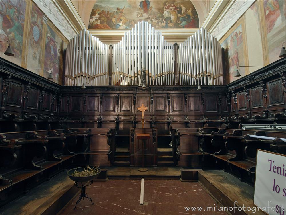Milan (Italy) - Choir of the Church of Santa Maria at the Fountain